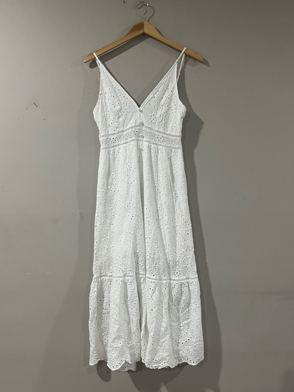 Simple White Eyelet Maxi Dress with V-Neck